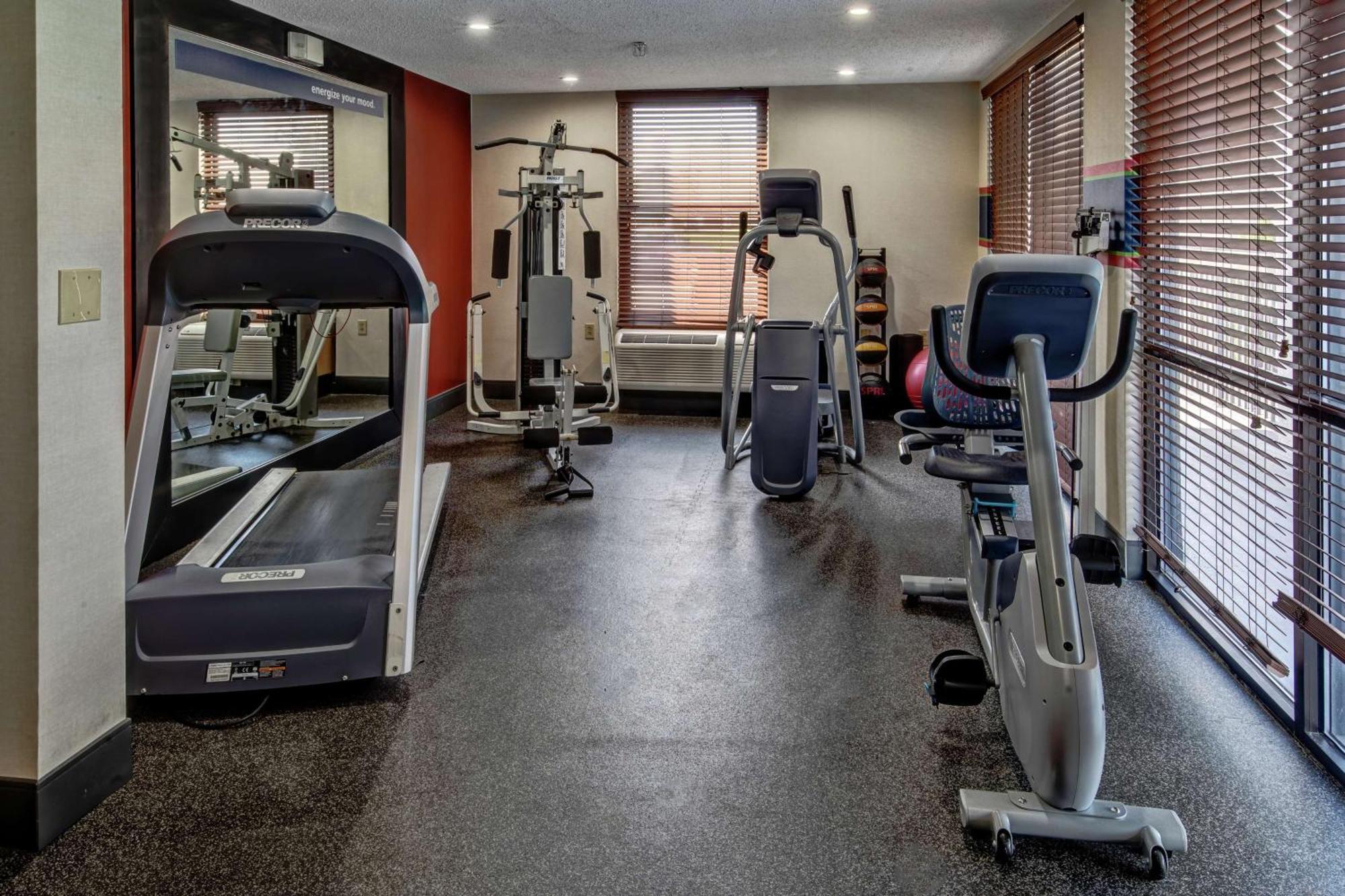 Hampton Inn Tullahoma Dış mekan fotoğraf