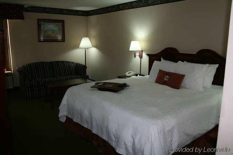Hampton Inn Tullahoma Dış mekan fotoğraf